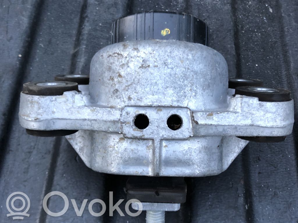 Land Rover Range Rover Sport L494 Engine mount bracket 