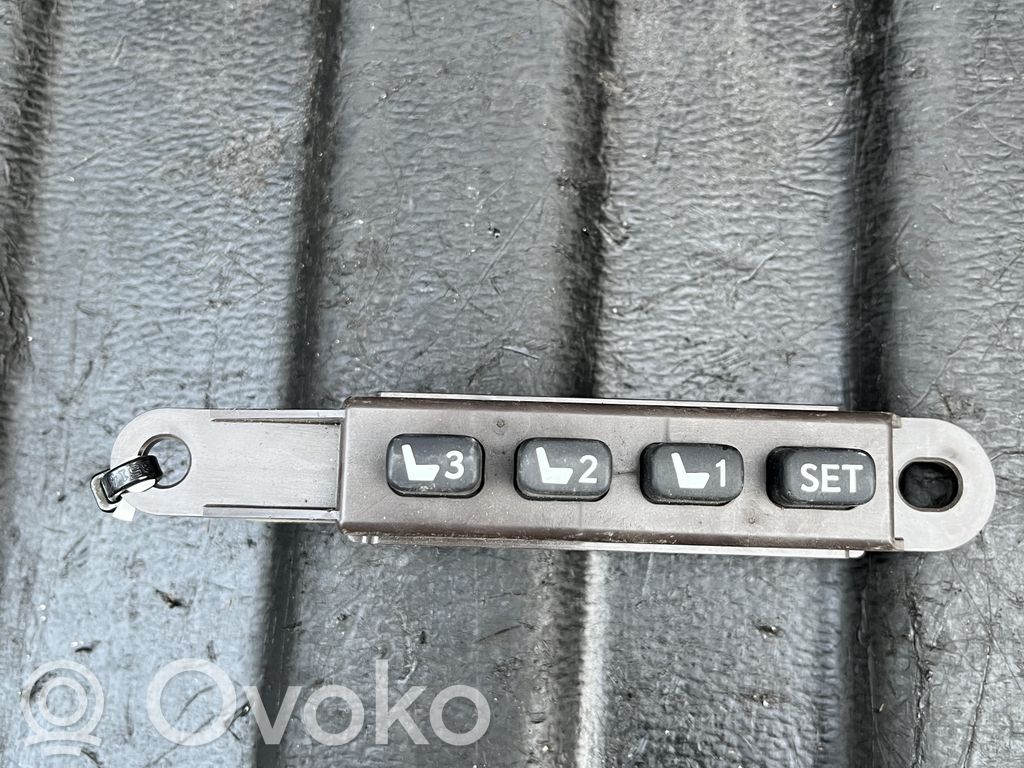 Lexus RX 450H Seat memory switch 
