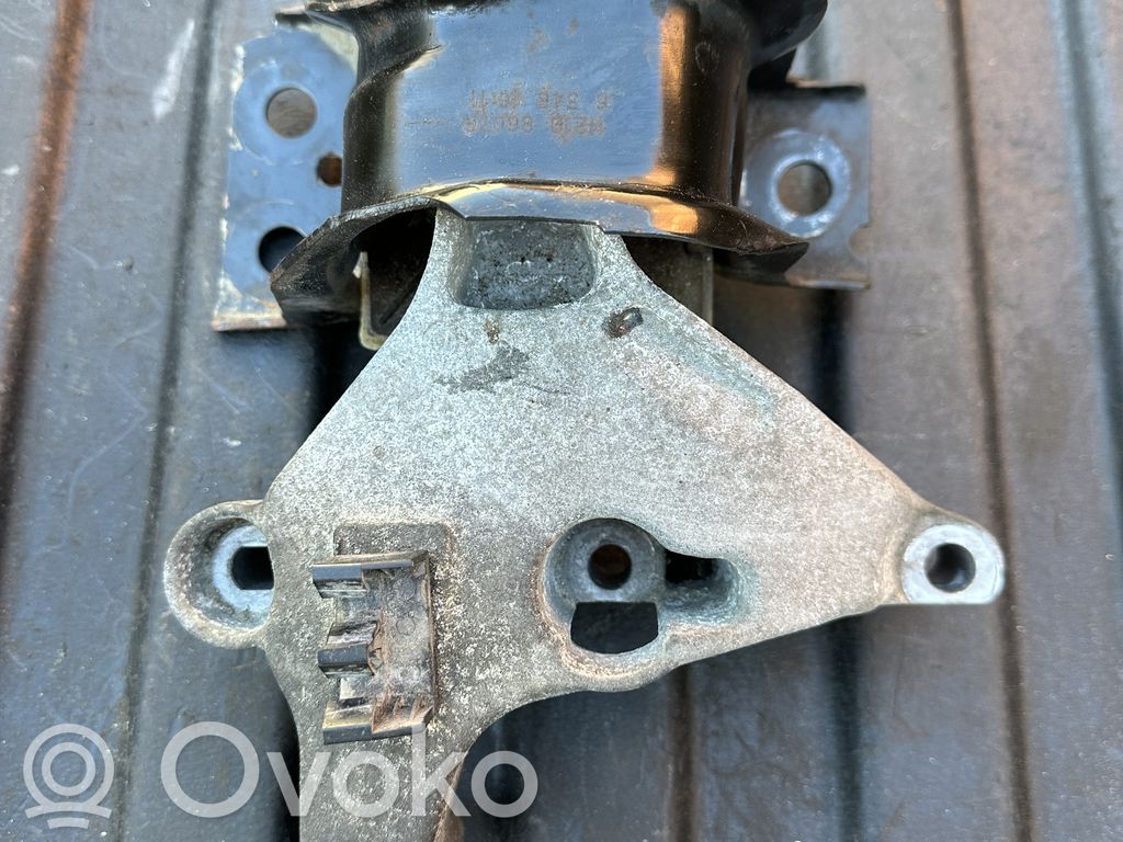 Mercedes-Benz Citan W415 Engine mount bracket 