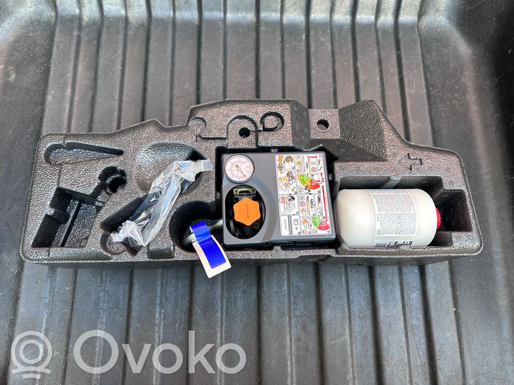 Volvo V60 Torpedou portbagaj 