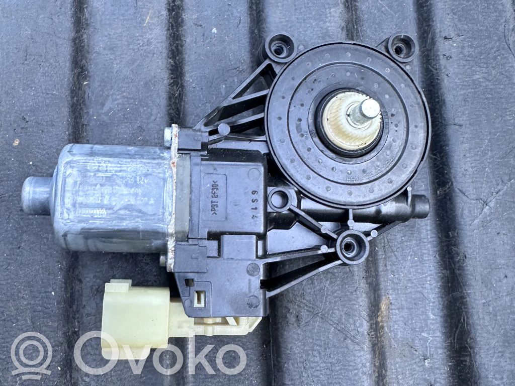 Land Rover Discovery 5 Silnik regulatora szyby drzwi przednich 