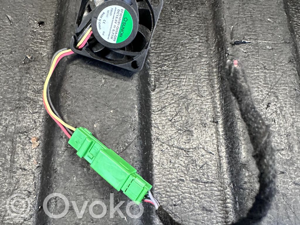Land Rover Discovery 5 Other interior part 