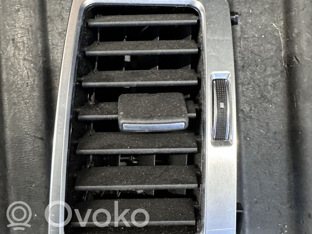 Land Rover Discovery 5 Boczna kratka nawiewu deski rozdzielczej 