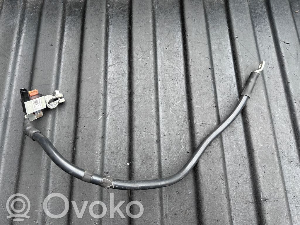 Audi A4 S4 B9 8W Maakaapeli, akku 