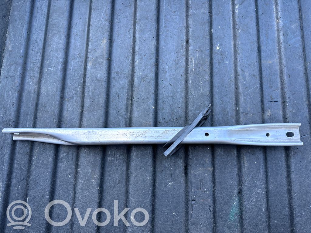 Audi A4 S4 B9 8W Radiator support slam panel bracket 