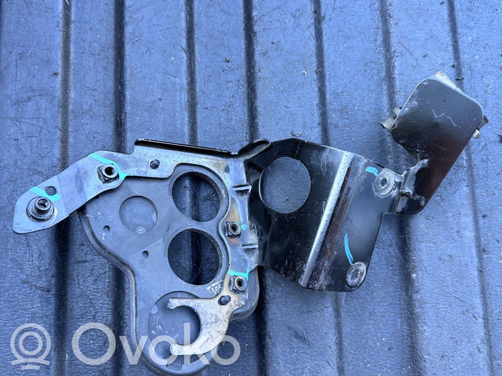 Volvo S90, V90 Uchwyt / Mocowanie chłodnicy 