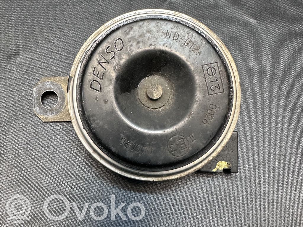 Toyota Hilux (AN120, AN130) Clacson 