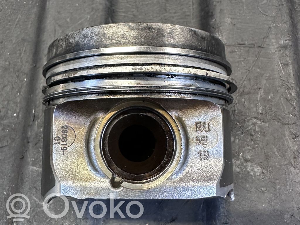 Volvo V60 Piston 