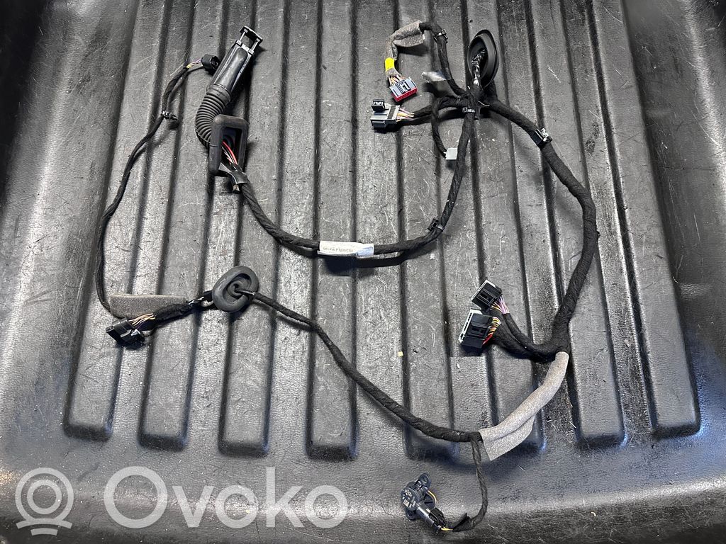 Volvo S90, V90 Wiązka przewodów drzwi przednich 