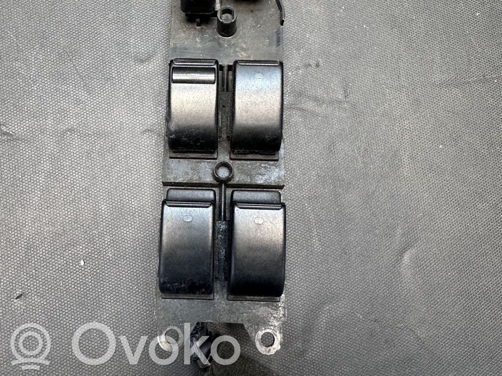 Przyciski szyb   8482005100,8480205210A0,54035173,37168A122B03,54356022