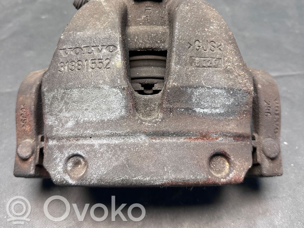 Volvo S90, V90 Etujarrusatula 