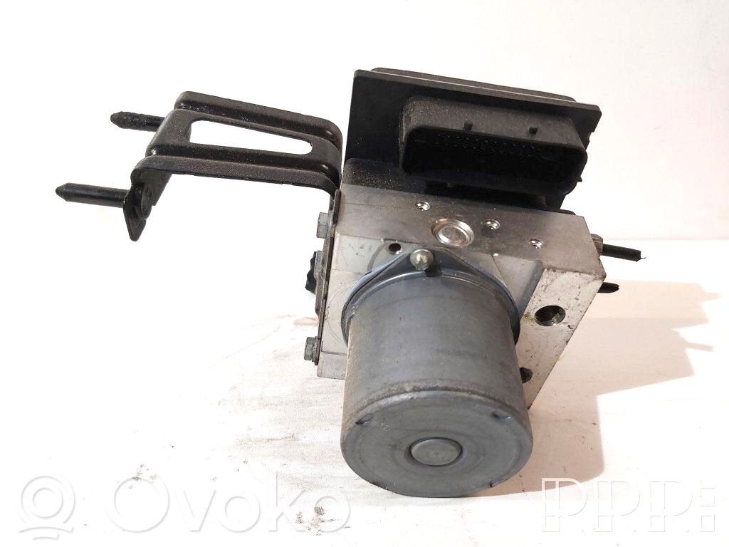 BMW X3 E83 ABS bloks 