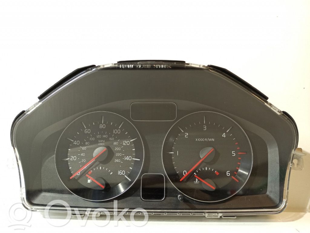 Volvo S40 Speedometer (instrument cluster) 