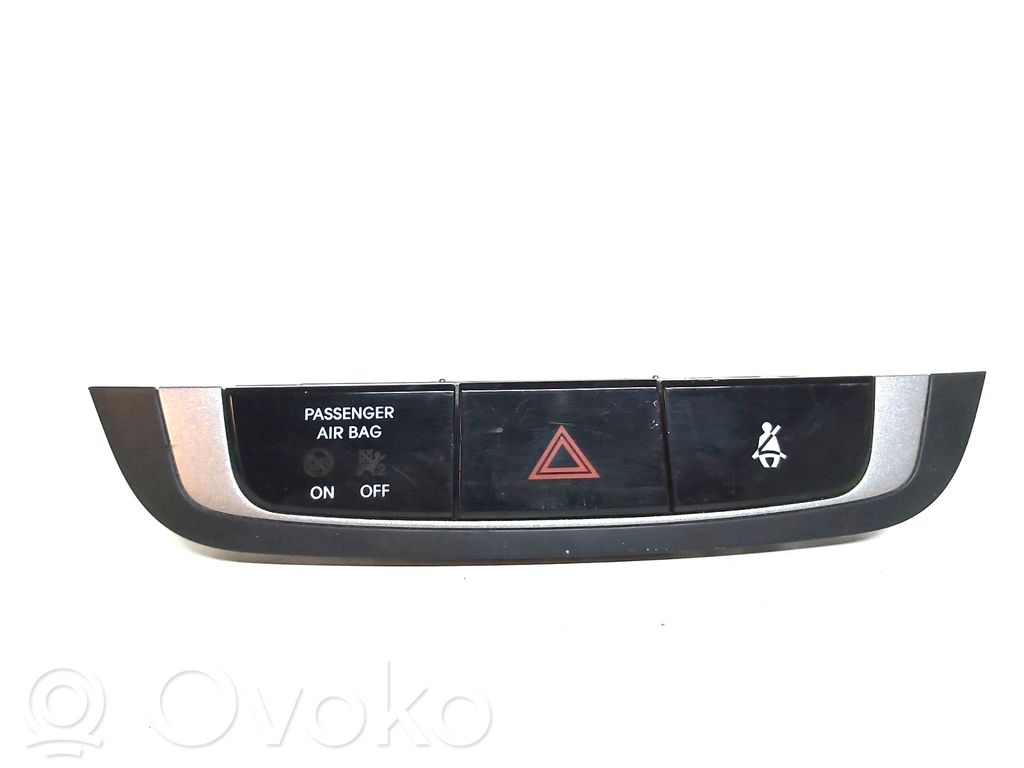 Hyundai ix35 Botón interruptor de luz de peligro 