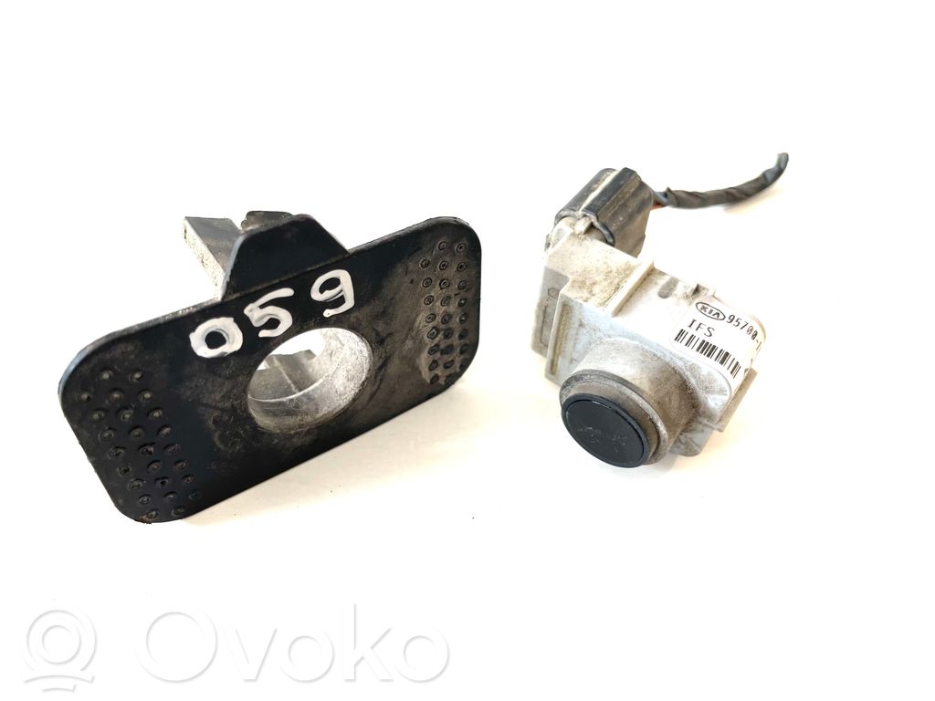 Sensor de aparcamiento PDC   957001Y000