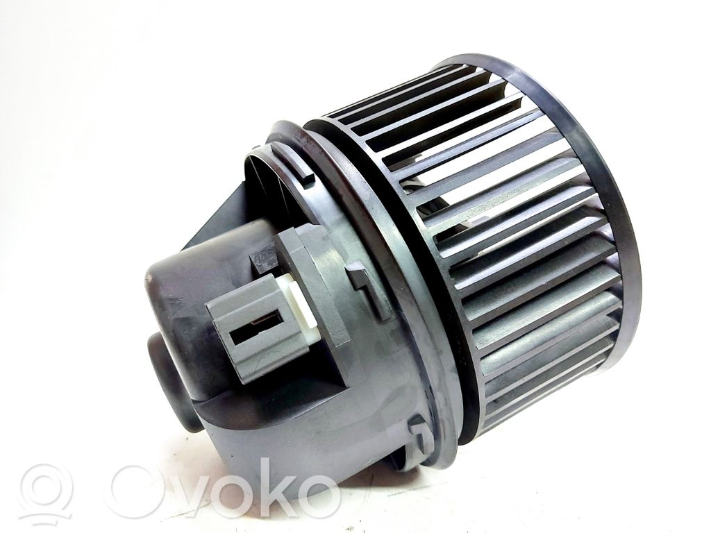 Ford C-MAX II Mazā radiatora ventilators 