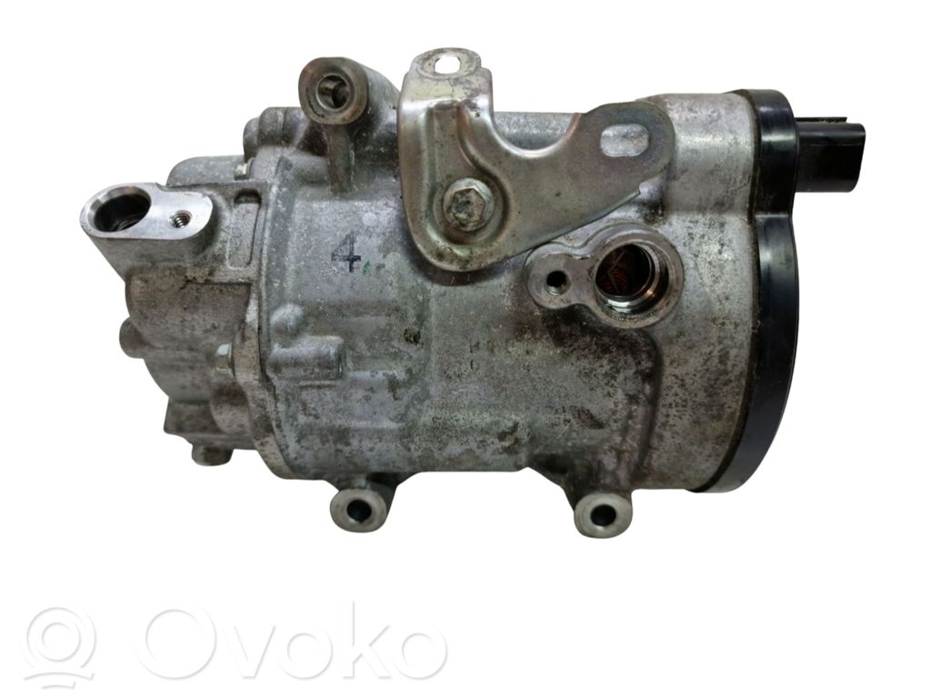 Toyota Corolla E210 E21 Compresseur de climatisation 