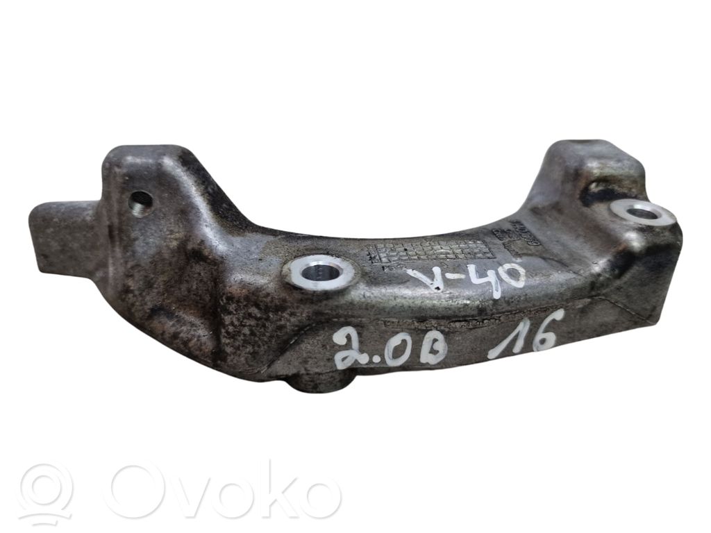 Volvo V40 Other engine bay part 