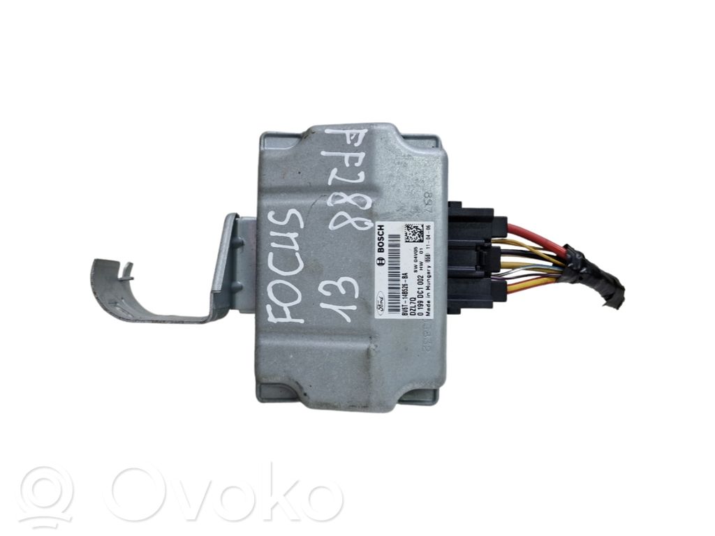 Ford Focus Voltage converter/converter module 