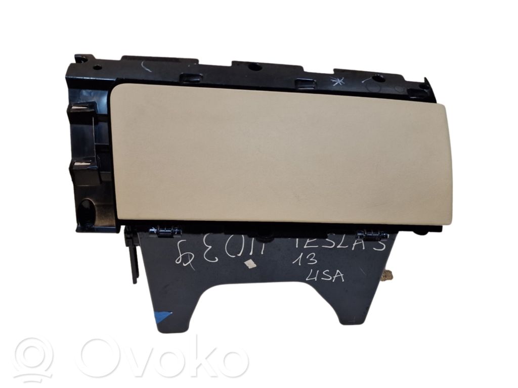 Tesla Model S Handschuhfach komplett 