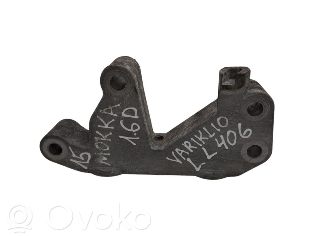 Engine mounting bracket   95138117