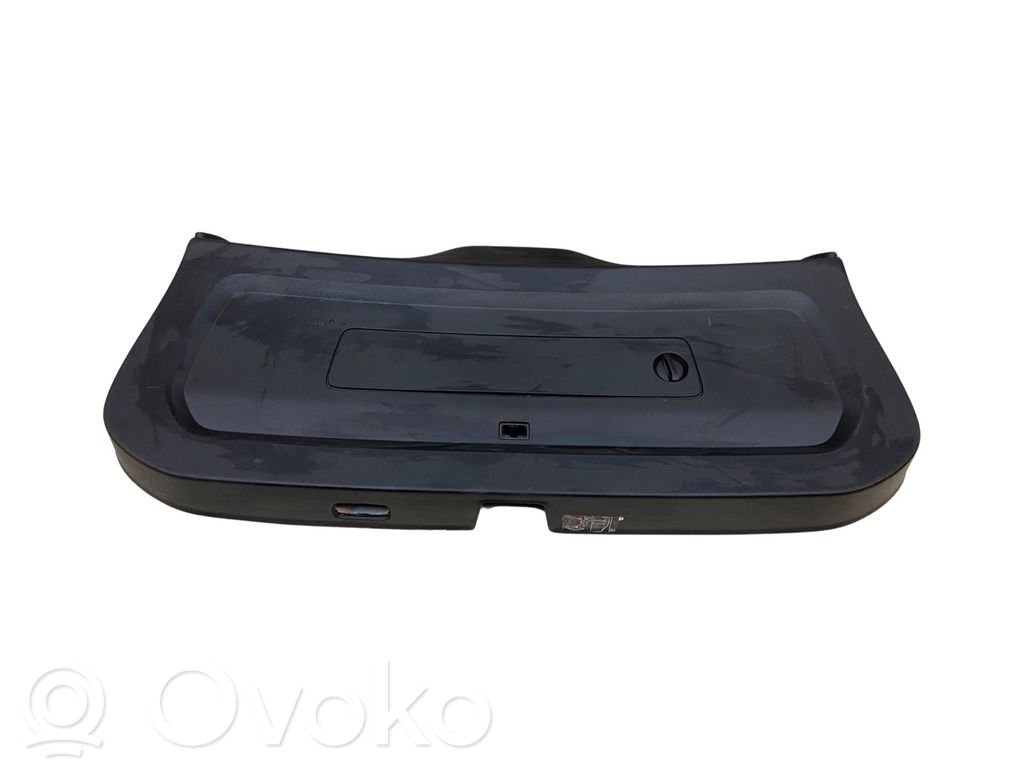 Volvo XC90 Tailgate trim 