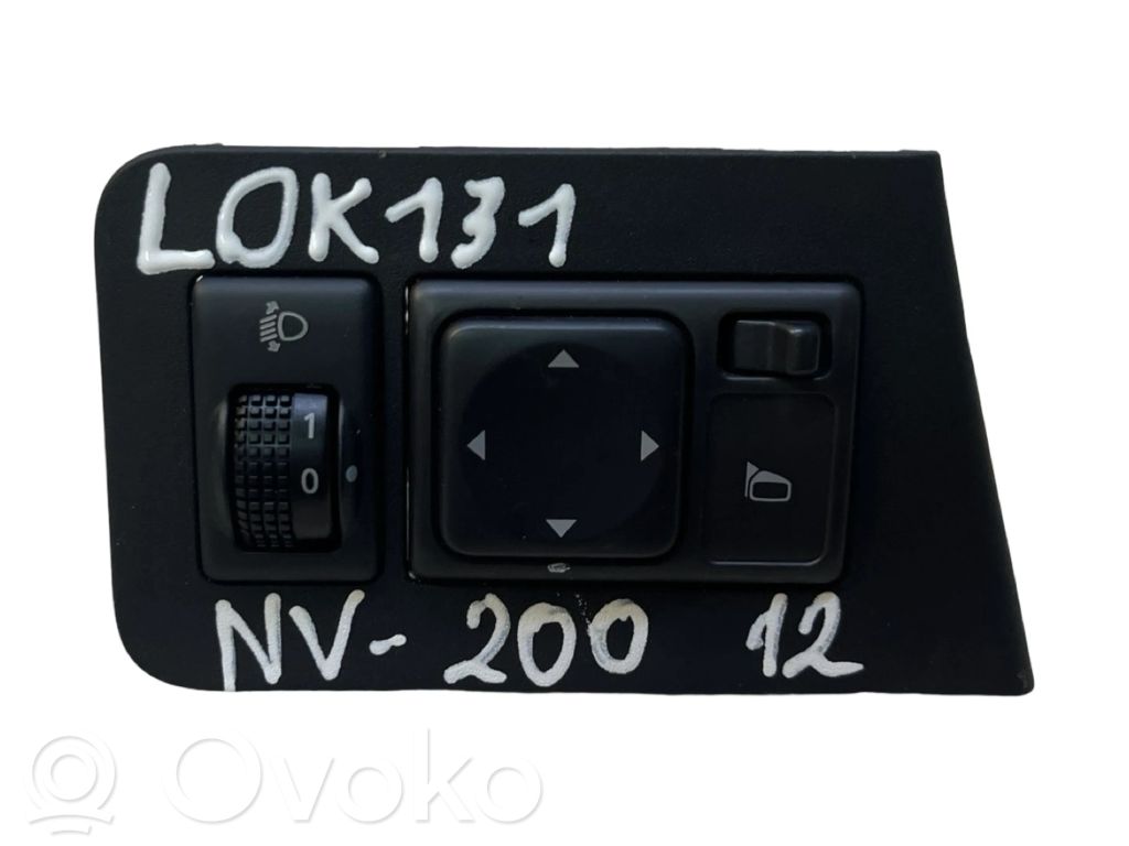 Nissan NV200 Interruptor del espejo lateral 