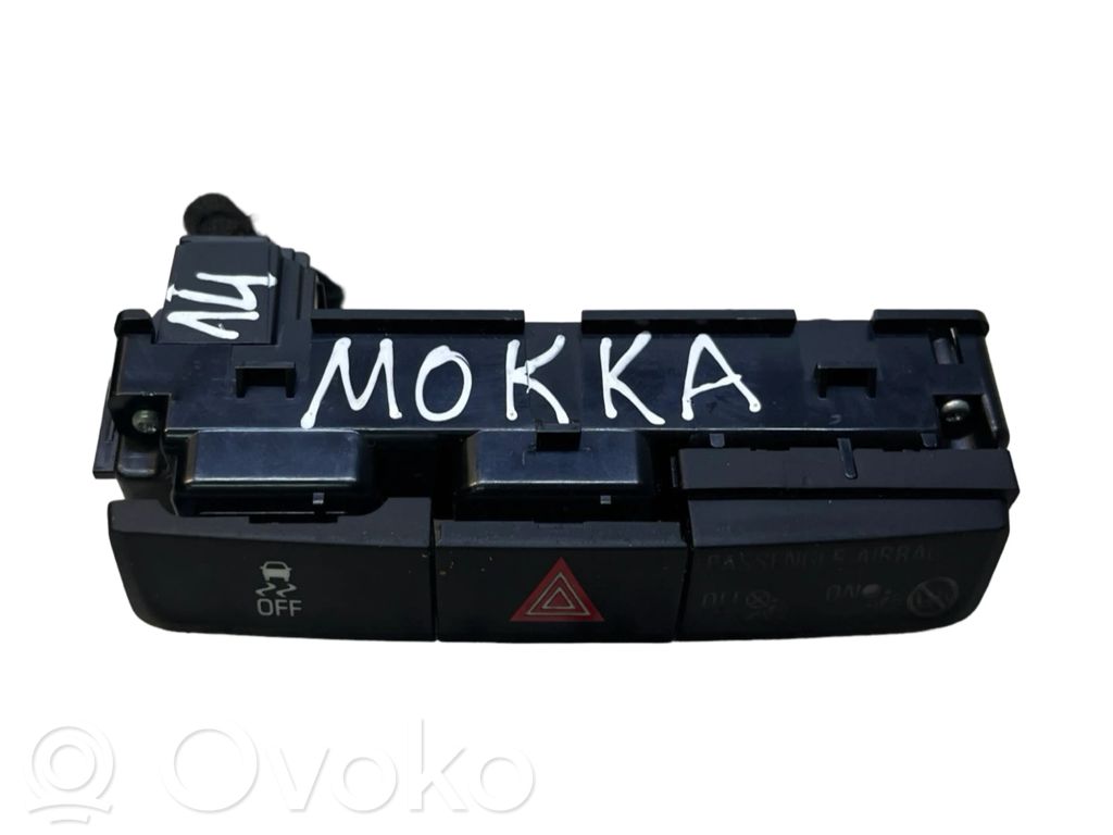 Opel Mokka Hazard light switch 