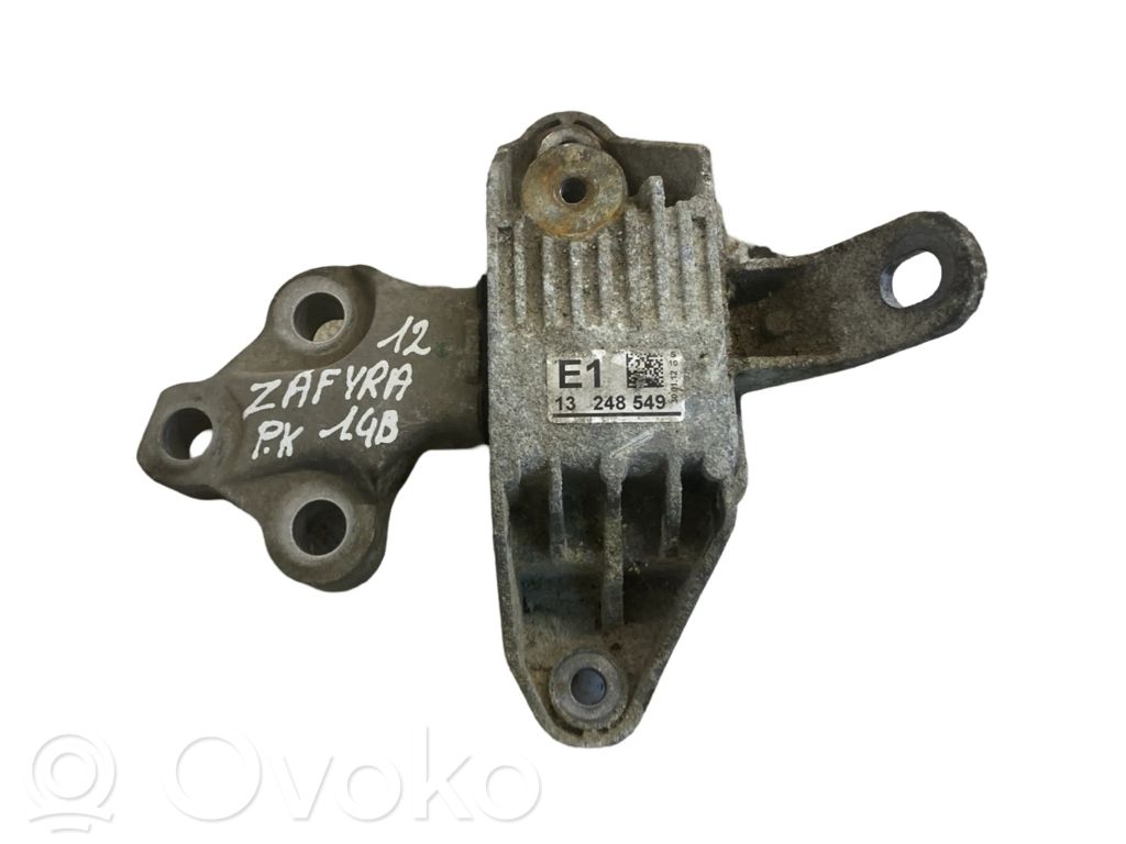 Opel Zafira C Engine mount bracket 