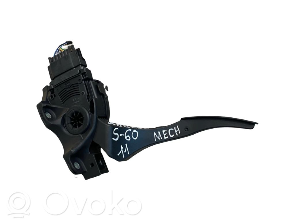 Volvo S60 Kaasupoljin 
