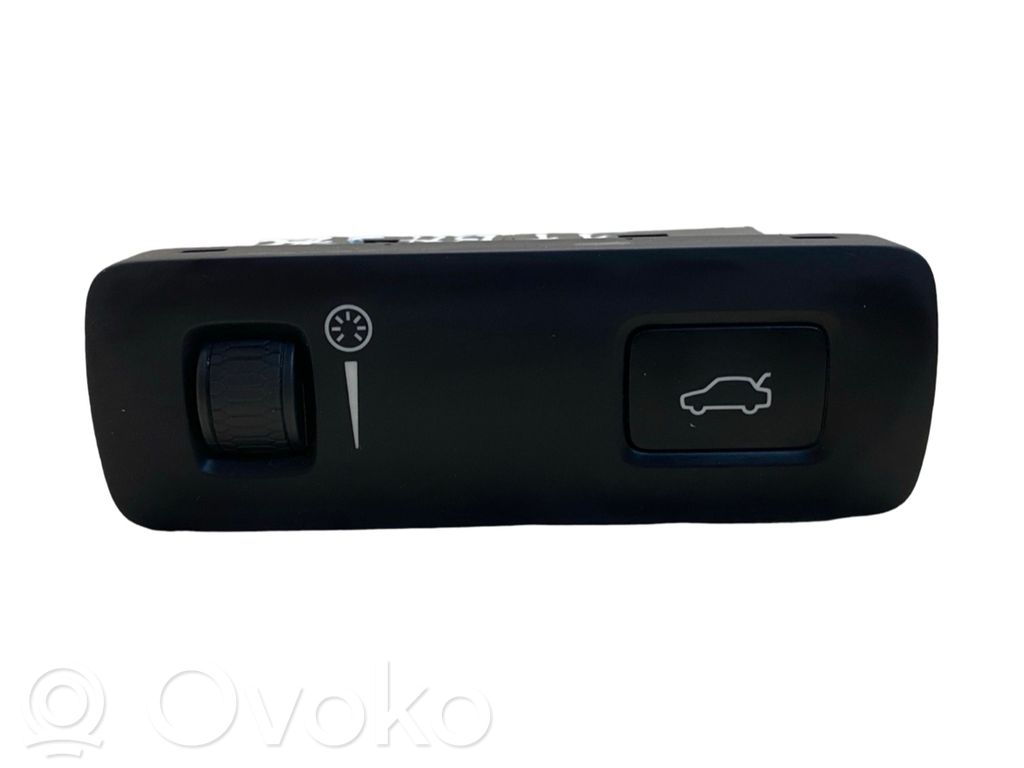 Volvo XC90 Tailgate opening switch 