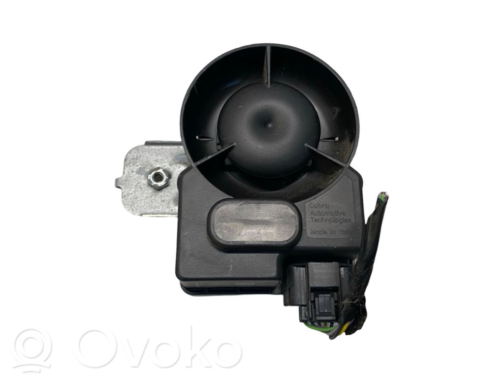 Nissan Qashqai+2 Hälytyssireeni 