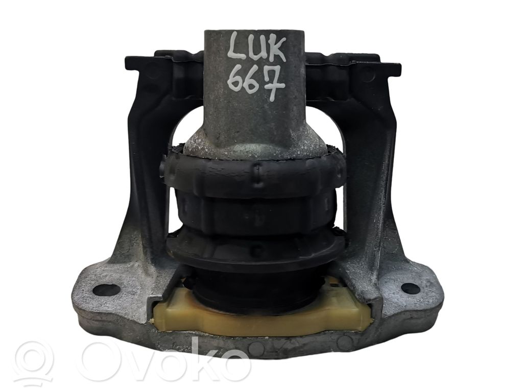 Volvo S60 Engine mount bracket 