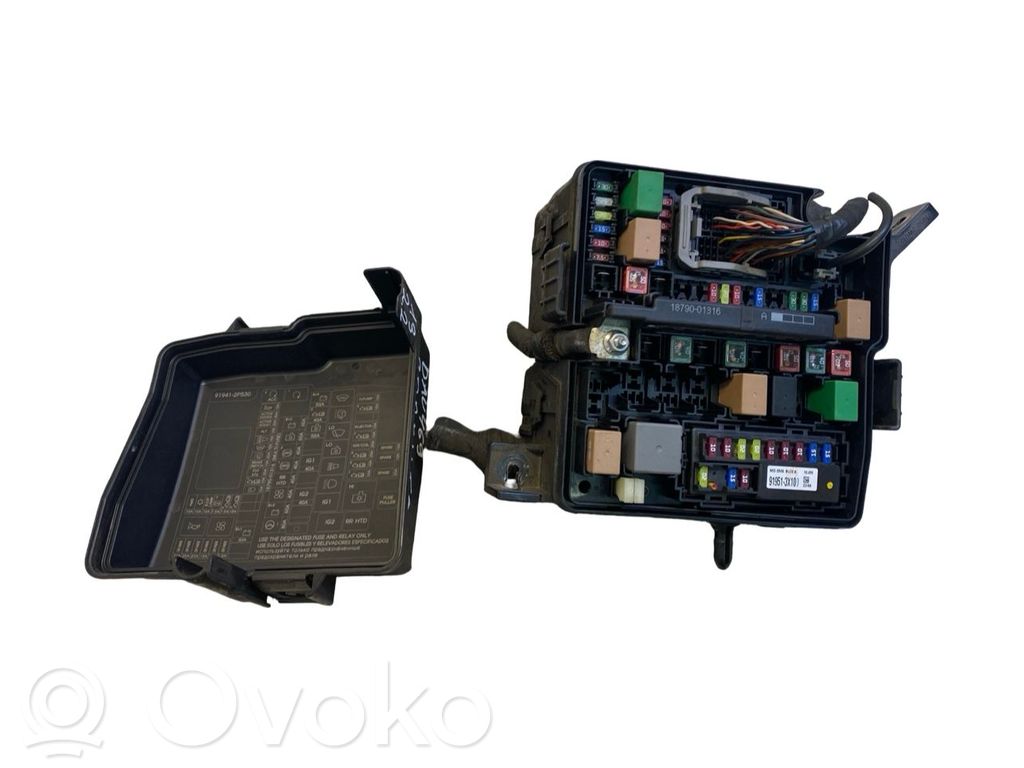 Skrzynka bezpieczników / Komplet   919513X100,919412P530,912402P021,919502W010