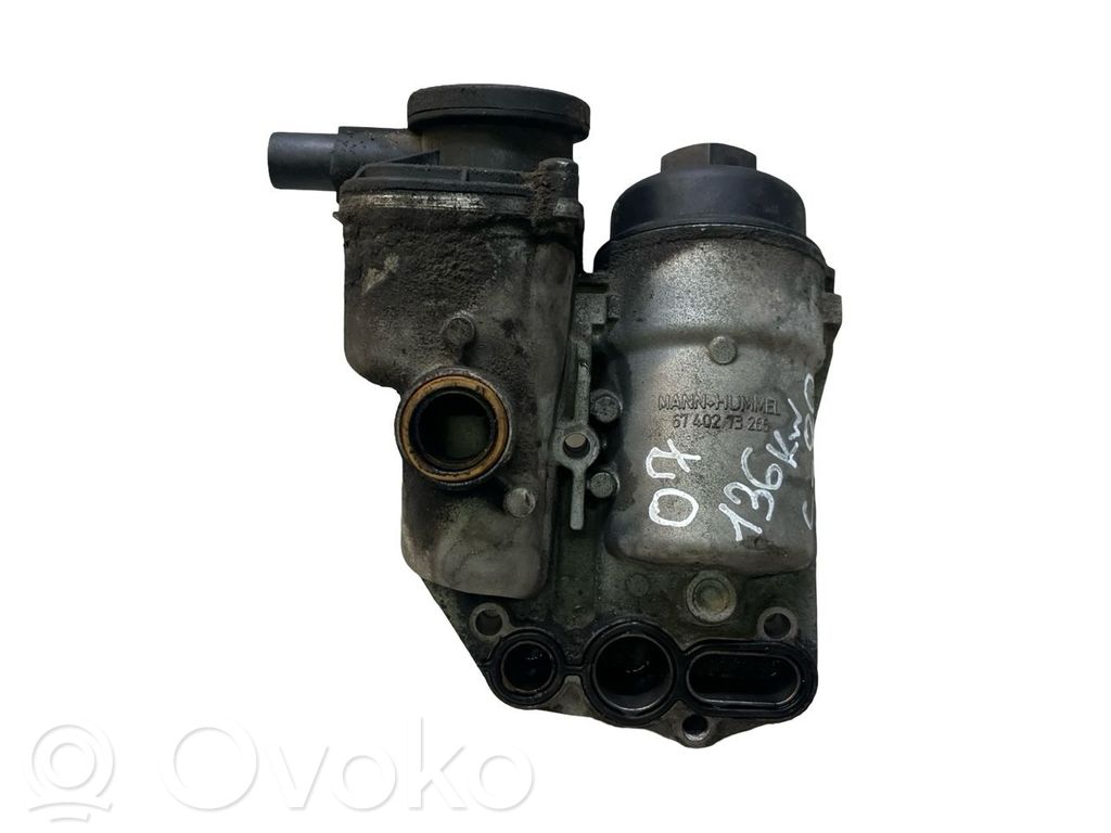 Volvo S80 Oil filter mounting bracket 