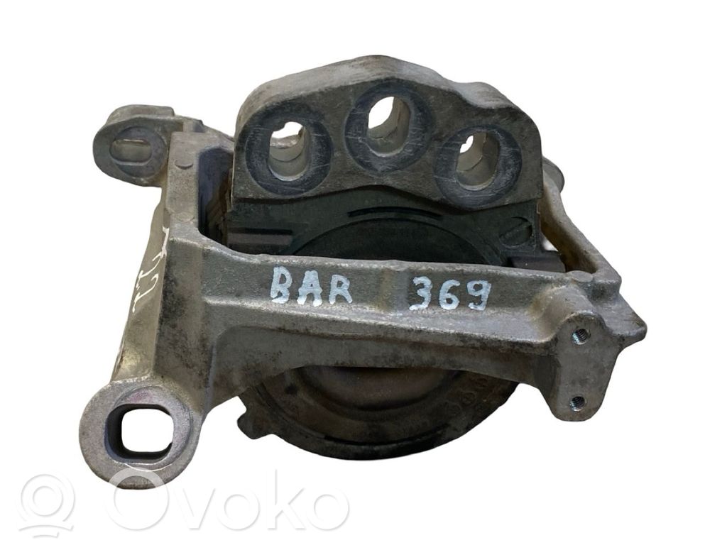 Mazda CX-5 Engine mount bracket 