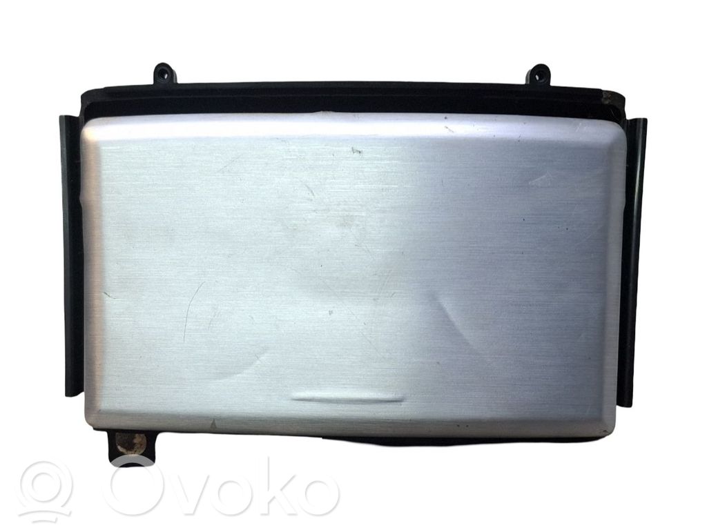 Volvo XC90 Glāžu turētājs (priekšā) 