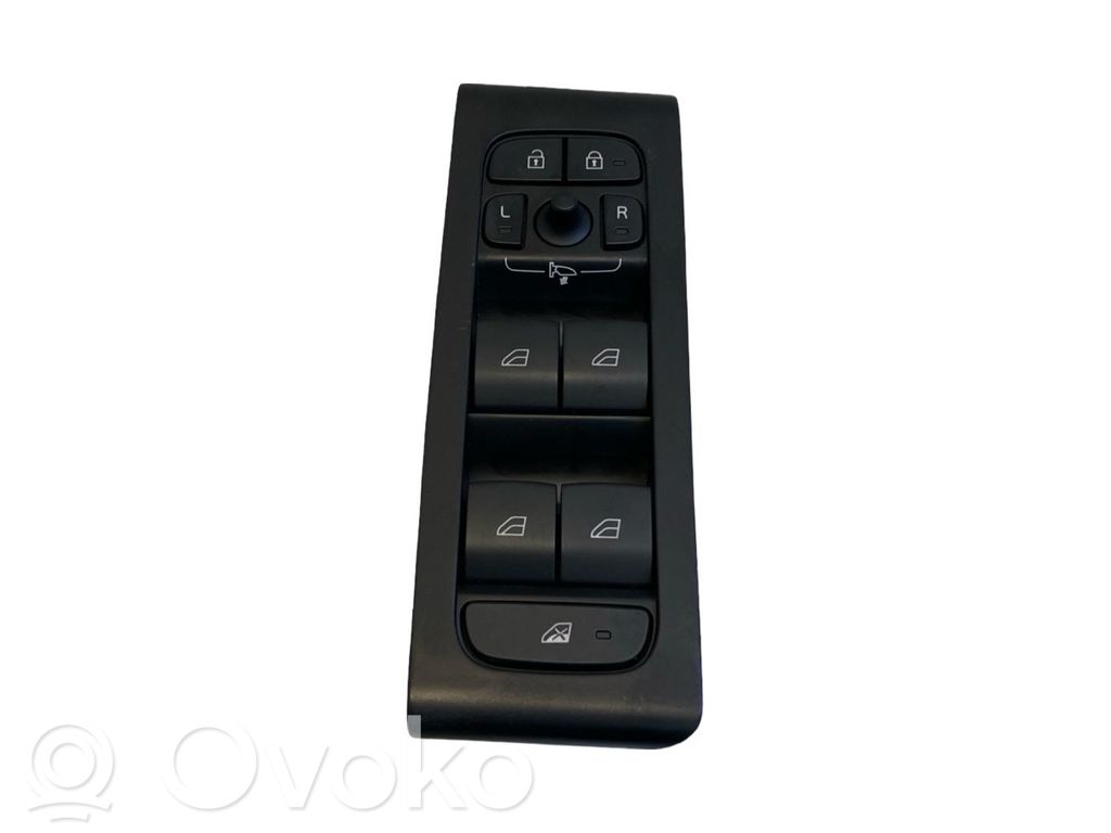 Volvo XC40 Electric window control switch 