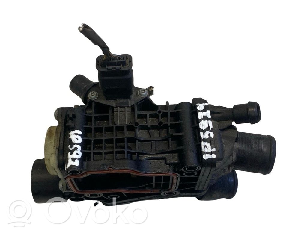 Ford Mondeo MK V Carcasa del termostato 