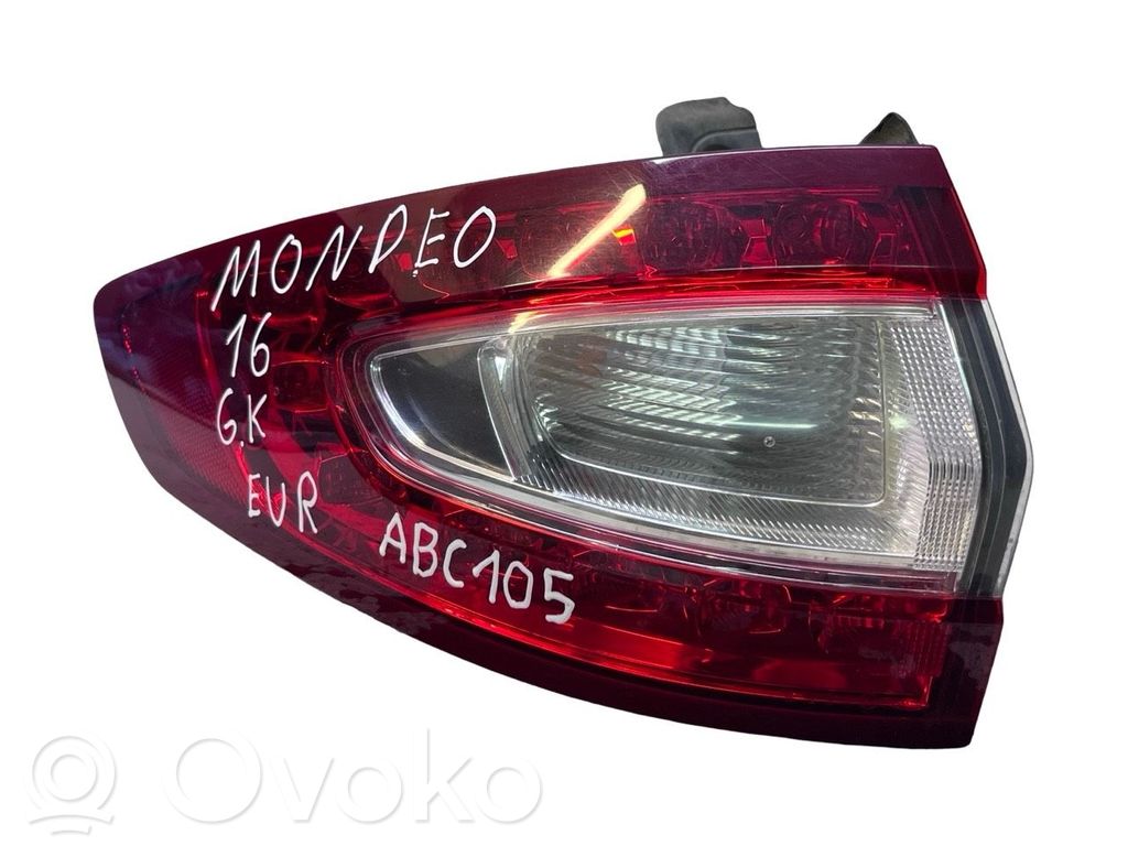 Ford Mondeo MK V Lampa tylna 