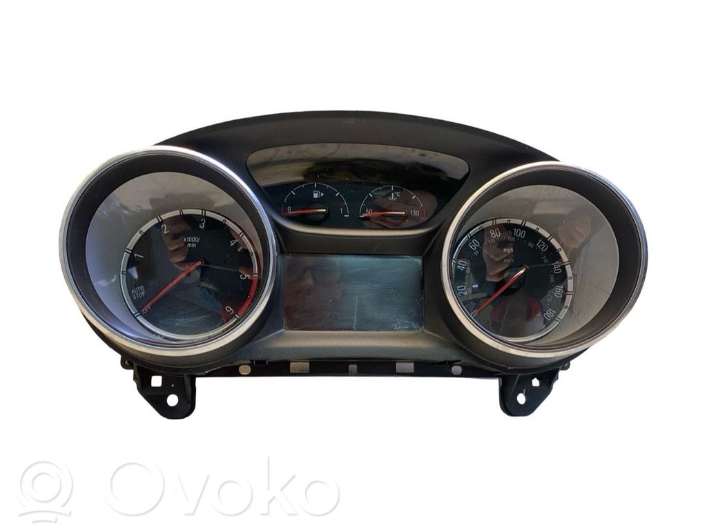 Opel Insignia B Speedometer (instrument cluster) 