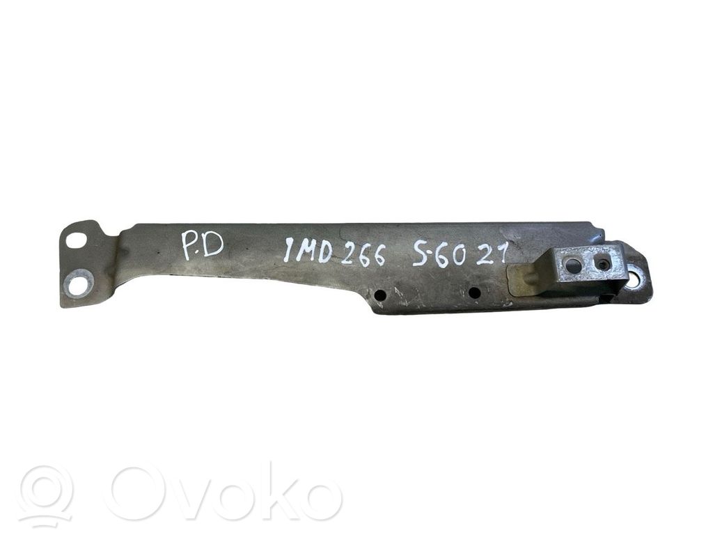 Uchwyt / Mocowanie błotnika przedniego   31468234,B09CD