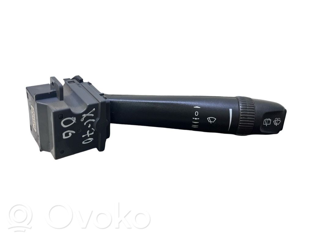 Volvo XC70 Palanca de control del limpiaparabrisas 