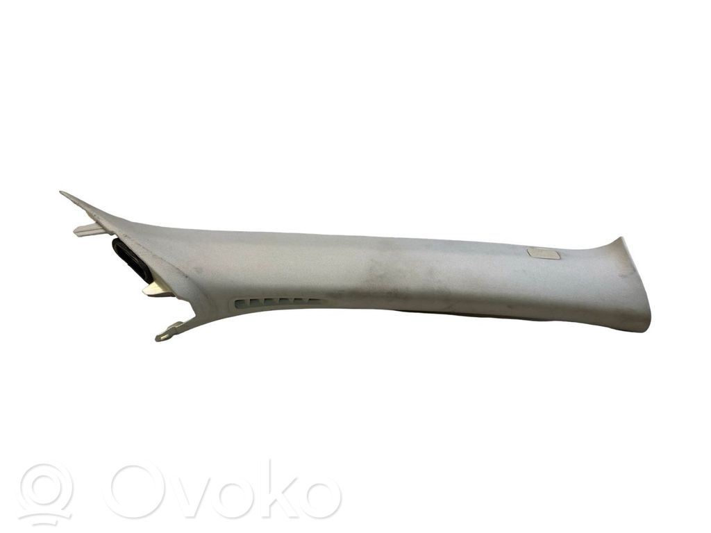 Volvo S90, V90 Rivestimento montante (A) 