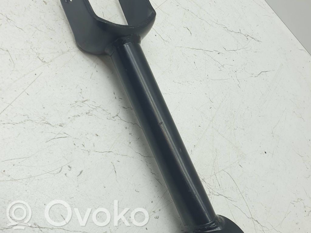 Tesla Model Y Рычаг 