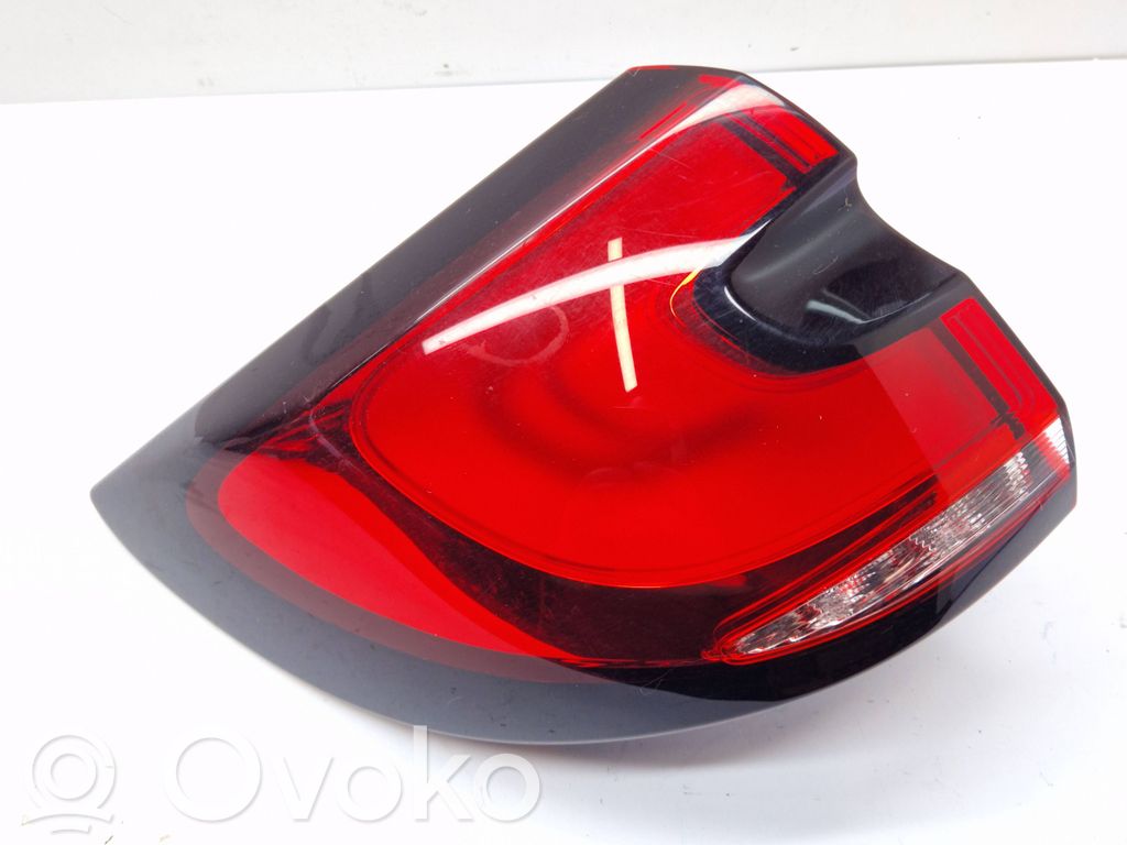 Chrysler Pacifica Rear/tail lights 