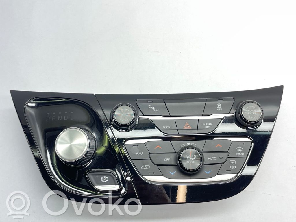 Chrysler Pacifica Panel klimatyzacji 