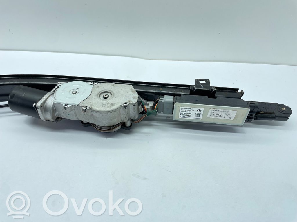 Chrysler Pacifica Siłownik zamka drzwi bocznych / przesuwnych 