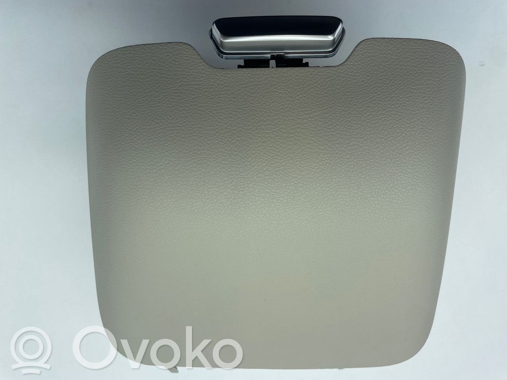 Chrysler Pacifica Glove box 
