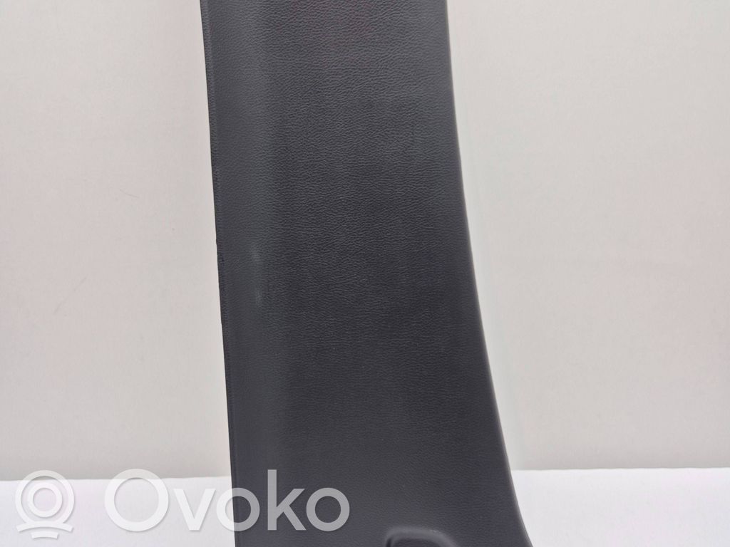 Ram 1500 (B) pillar trim (bottom) 